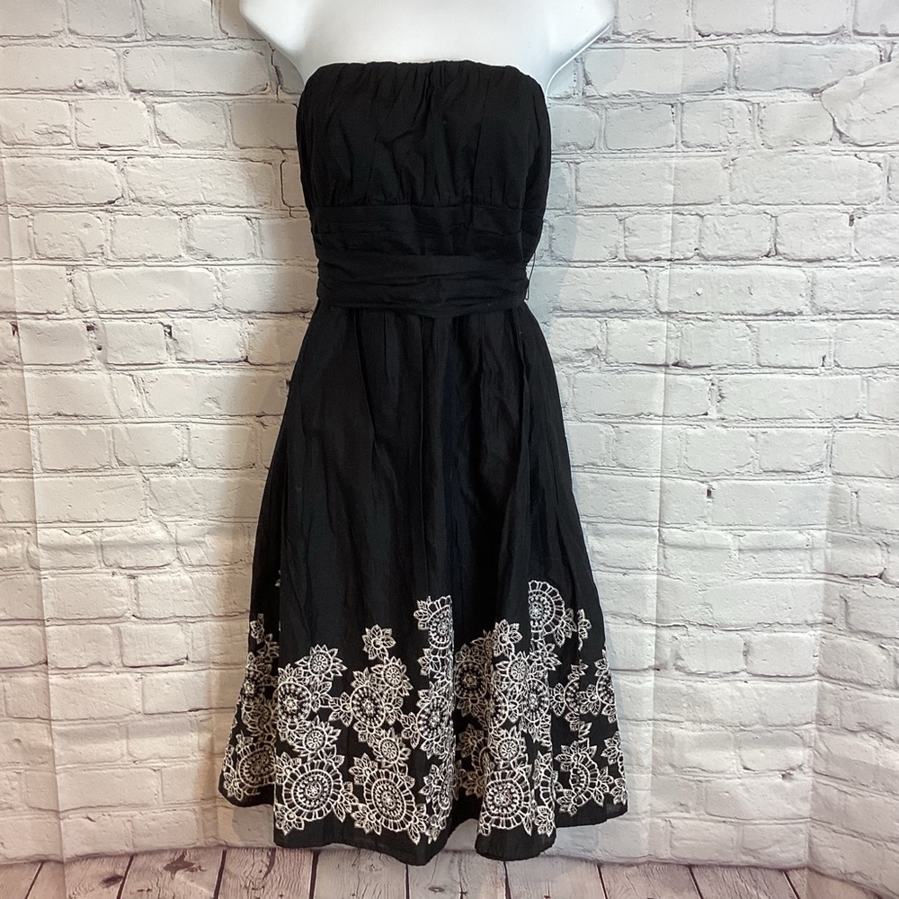 A.B.S ESSENTIALS 100% COTTON STRAPLESS BOHO DRESS BLK WHT EMBROIDERED NWT SZ 6
